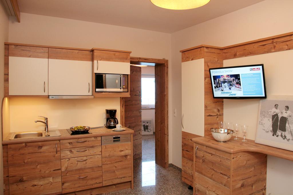 Intown Apartment Schmiede ซาลบาคฮินเทอร์เกลมม์ ภายนอก รูปภาพ