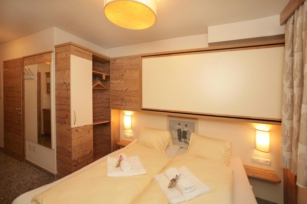 Intown Apartment Schmiede ซาลบาคฮินเทอร์เกลมม์ ภายนอก รูปภาพ