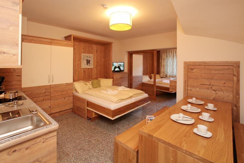 Intown Apartment Schmiede ซาลบาคฮินเทอร์เกลมม์ ภายนอก รูปภาพ