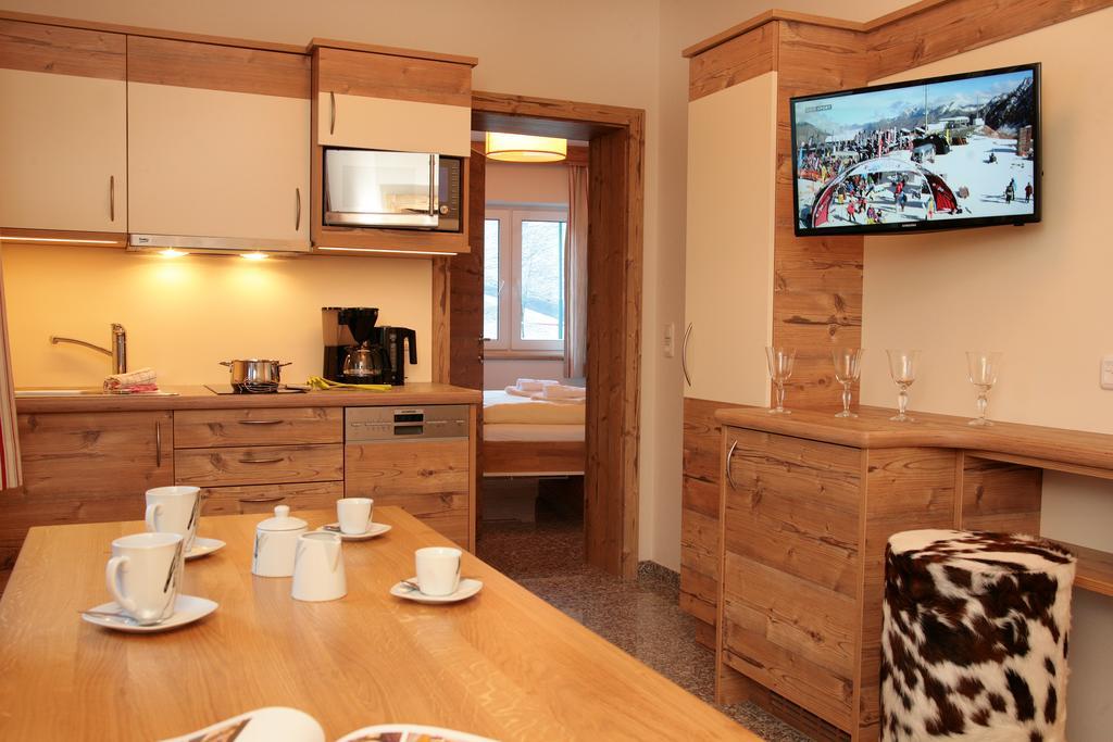 Intown Apartment Schmiede ซาลบาคฮินเทอร์เกลมม์ ภายนอก รูปภาพ